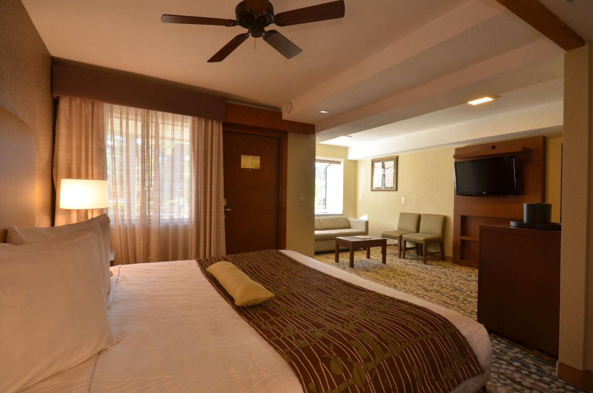 Best Western The Inn & Suites Pacific Grove Eksteriør bilde