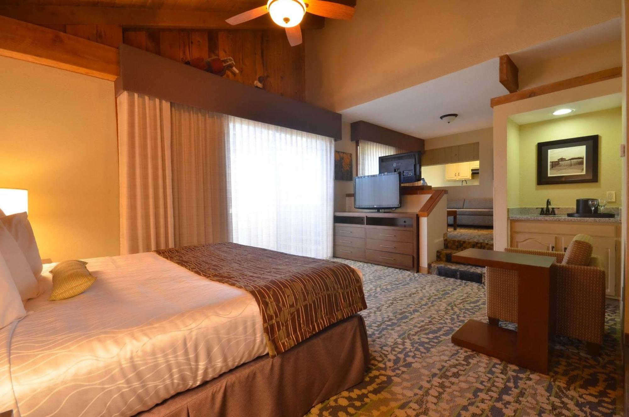 Best Western The Inn & Suites Pacific Grove Eksteriør bilde